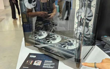 Valkyrie displays the Titan chassis and M1 Pro mouse at Computex 2026.