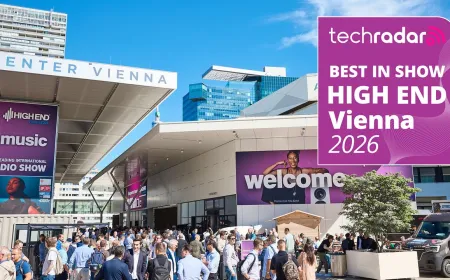 Planar magnetic headphones and active spherical speakers displayed at High End Vienna 2026.