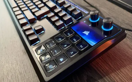 The Corsair Galleon 100 SD mechanical keyboard features an integrated LCD macro pad.