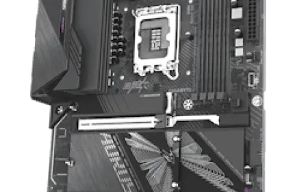 Gigabyte Z890 Aorus Elite Wi-Fi7 Plus motherboard showing PCIe Gen 5 slots, M.2 heatsinks, and rear USB ports.