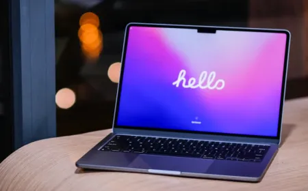 Apple touchscreen Mac hardware is displayed in the macOS 27 developer update documentation.