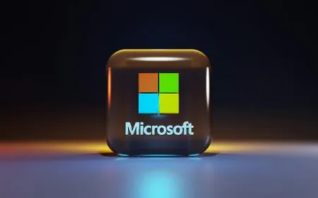 Microsoft Office 2019 on macOS displays an end of support notice and prompts users to upgrade to a subscription.