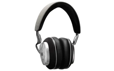 Noble Audio FoKus Artemis headphones featuring hybrid drivers, active noise cancellation, and a replaceable battery.