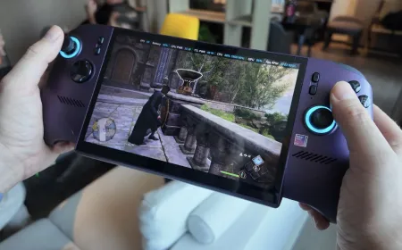 The SteamOS 3.8.8 beta update improves Intel processor compatibility for handheld gaming devices.