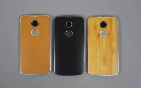 Comparison of smartphone chassis materials and ergonomic design principles across Android hardware generations