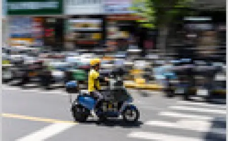 Alibaba in talks to buy Chinese grocery delivery platform Pupu for $1.5 billion to compete with Meituan.