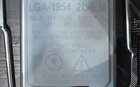 A physical prototype of the Intel LGA1954 socket features a two-layer integrated load module design.