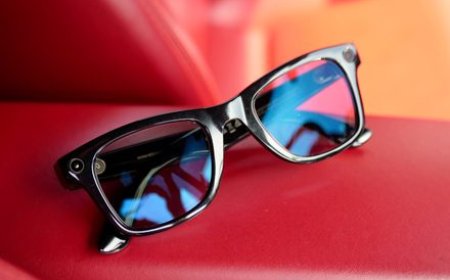 Apple Smart Glasses Delayed to Late 2027 Amid Siri Integration Challenges