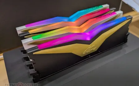 Overclockers PC displays DDR5-8000 memory modules and Gen 5 M.2 NVMe drives at Computex.