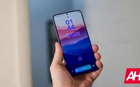 The software update adds Galaxy S26 features to the Galaxy Z Fold 7 and S25 series.