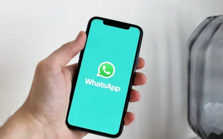 Meta Business Agent dashboard displaying automated customer service responses for WhatsApp and Instagram