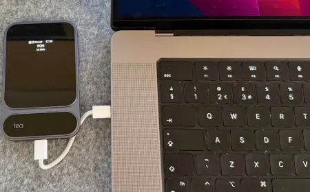 Khadas Tea Pro magnetic DAC and headphone amplifier with a slim aluminum chassis