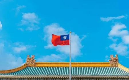 A digital interface displays a cross-strait intelligence reporting platform.