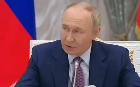 Diplomatic representatives from Ukraine and Russia discuss peace negotiations