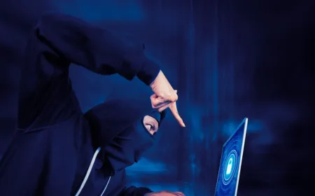 Bug hunter releasing a Windows zero-day exploit amid conflict with Microsoft.
