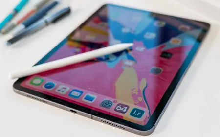 An iPad displays the software update settings menu.