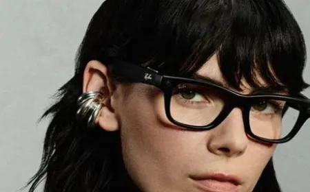 Meta smart glasses feature integrated facial recognition technology.