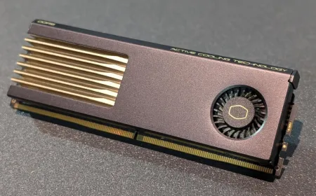Cooler Master and G.Skill MasterDimm AC DDR5 memory module with an embedded blower fan.