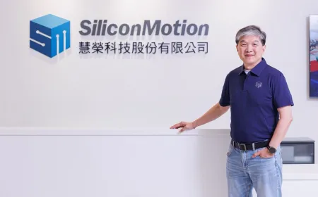 This graphic illustrates Silicon Motion's PCIe 6.0 controller roadmap and ongoing NAND supply constraints.