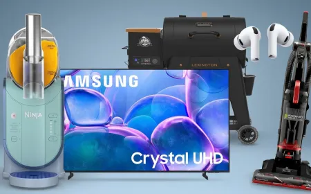 Shoppers evaluate pricing history while comparing consumer electronics discounts.