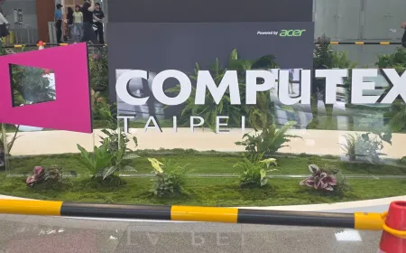 Technology trade show exhibiting enterprise hardware solutions for specialized vertical markets.