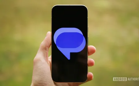 The Google Messages interface displays the Tap to draft feature for Smart Replies.