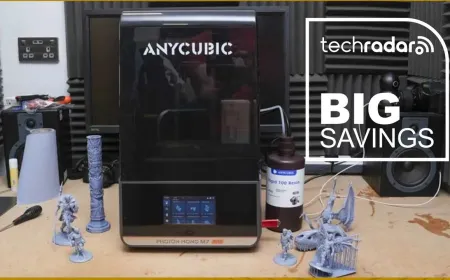 The Anycubic Photon Mono M7 Pro resin 3D printer features an enclosed build chamber and integrated resin management system.