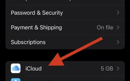 iPhone settings screen displaying the blocked contacts list and message filtering options