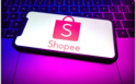 An office workspace illustrating Shopee developer job cuts and broader tech industry layoffs.