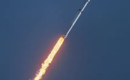 The Long March 12B rocket launches from the Gobi Desert to deploy broadband satellites.