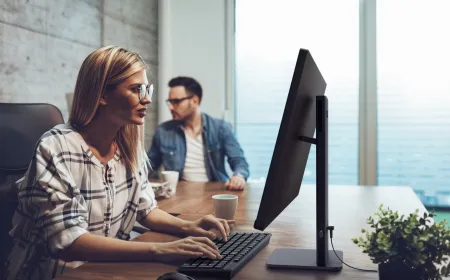 ASUS ExpertCenter P200 AiO 24-inch all-in-one desktop for office environments