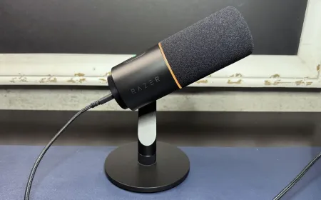 Razer Seiren V3 Pro microphone featuring a zinc chassis and dual USB-C plus XLR connection ports.
