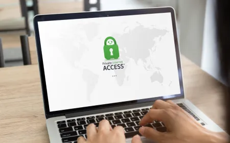 The configuration interface displays customizable encryption settings and routing paths.