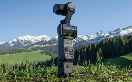 DJI and Insta360 face a patent dispute over their vlogging cameras.