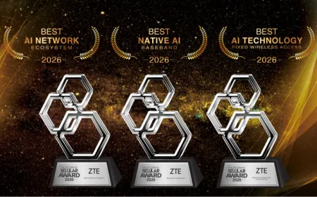 ZTE team receiving three Selular Award 2026 honors in Jakarta for AI network innovation