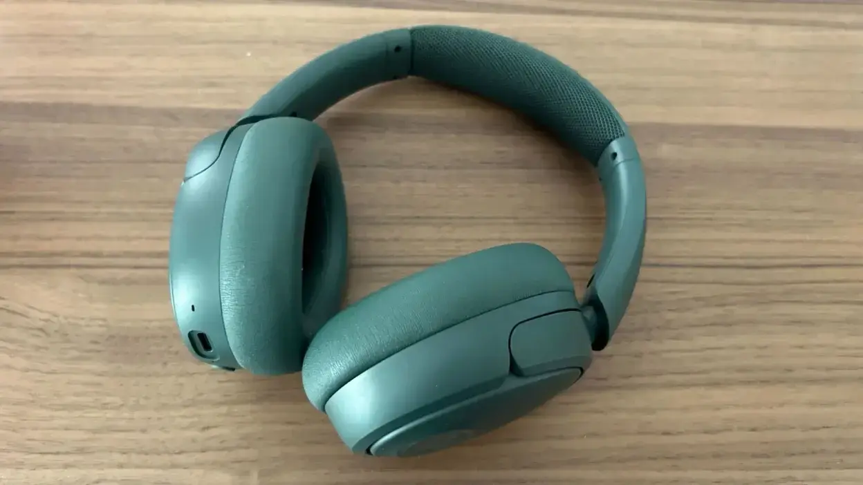 JLab JBuds Lux ANC Review: Budget Noise-Cancelling Headphones Analysis