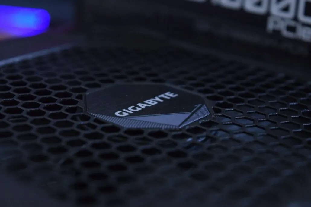Gigabyte UD1000GM PG5 & UD750GM 80+ Gold Power Supply Impressions – Solid Solutions For Your New Gaming PC