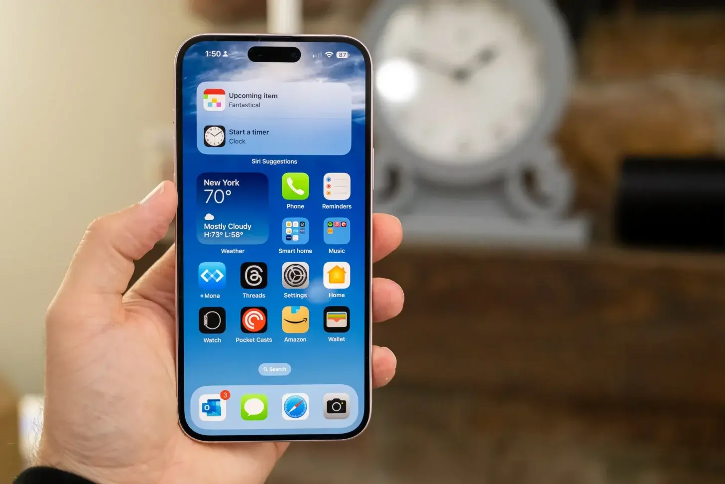 Apple's iPhone 18 RAM Strategy Amid Rising Memory Costs
