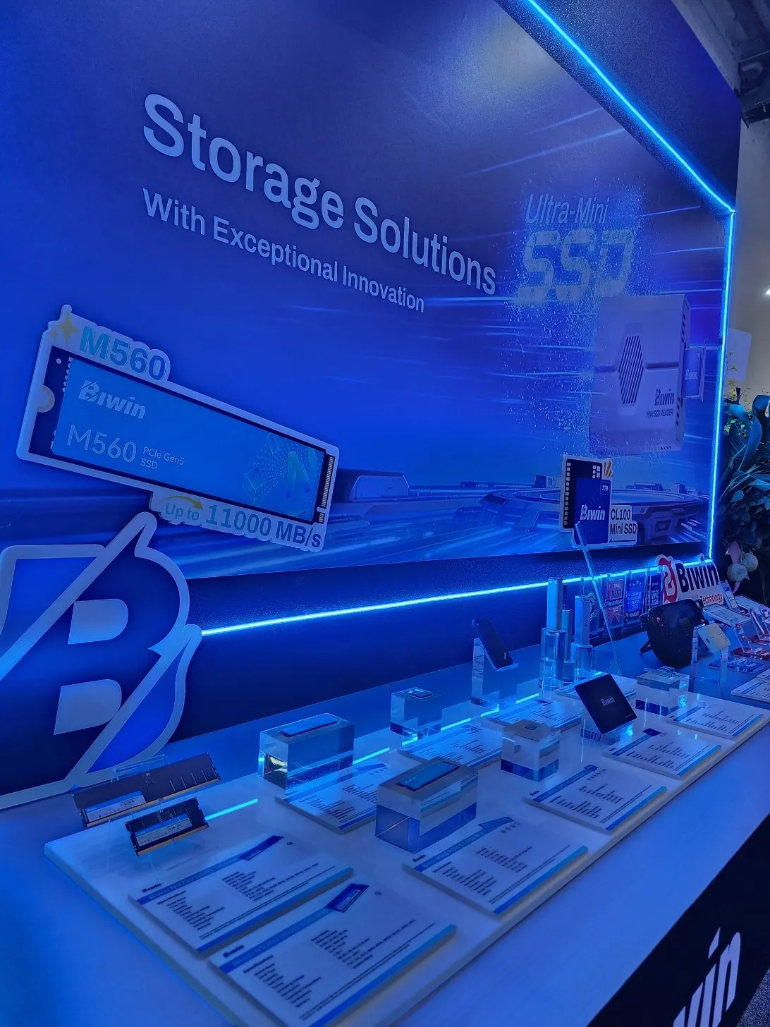 Biwin Storms Computex With ROG-Certified DDR5 Kits, 11 GB/s PCIe 5.0 SSDs, and Mini Drives Built for Handheld Gamers